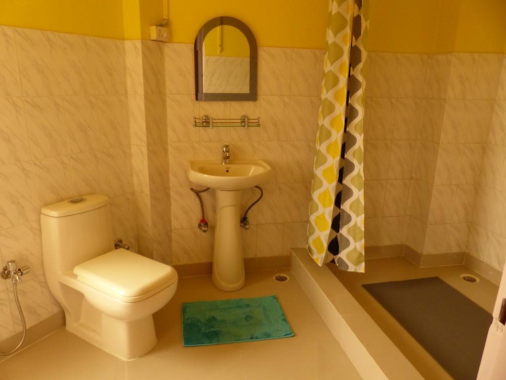 Mykonos Guest House And Spa New Delhi Exterior foto